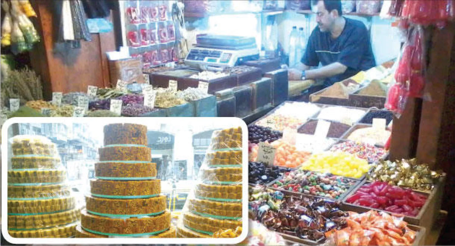 السكاكر ومفردات ضيافة العيد في سوق البزورية الدمشقي ({الشرق الأوسط}) .. ويصل الكيلوغرام  العالي الجودة منها بين 1000 و1500 ليرة