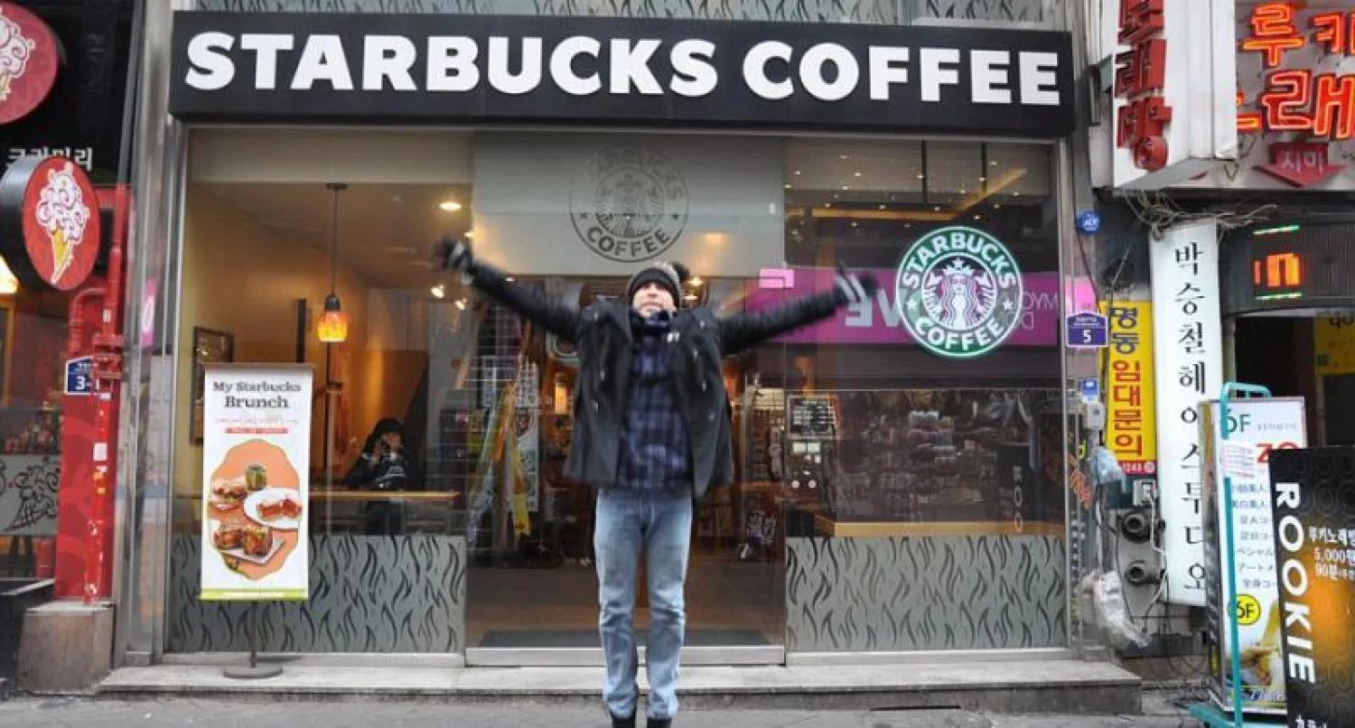 أحب القهوة فزار 11.733 فرعا لـ«ستاربكس» خلال 17 عاما