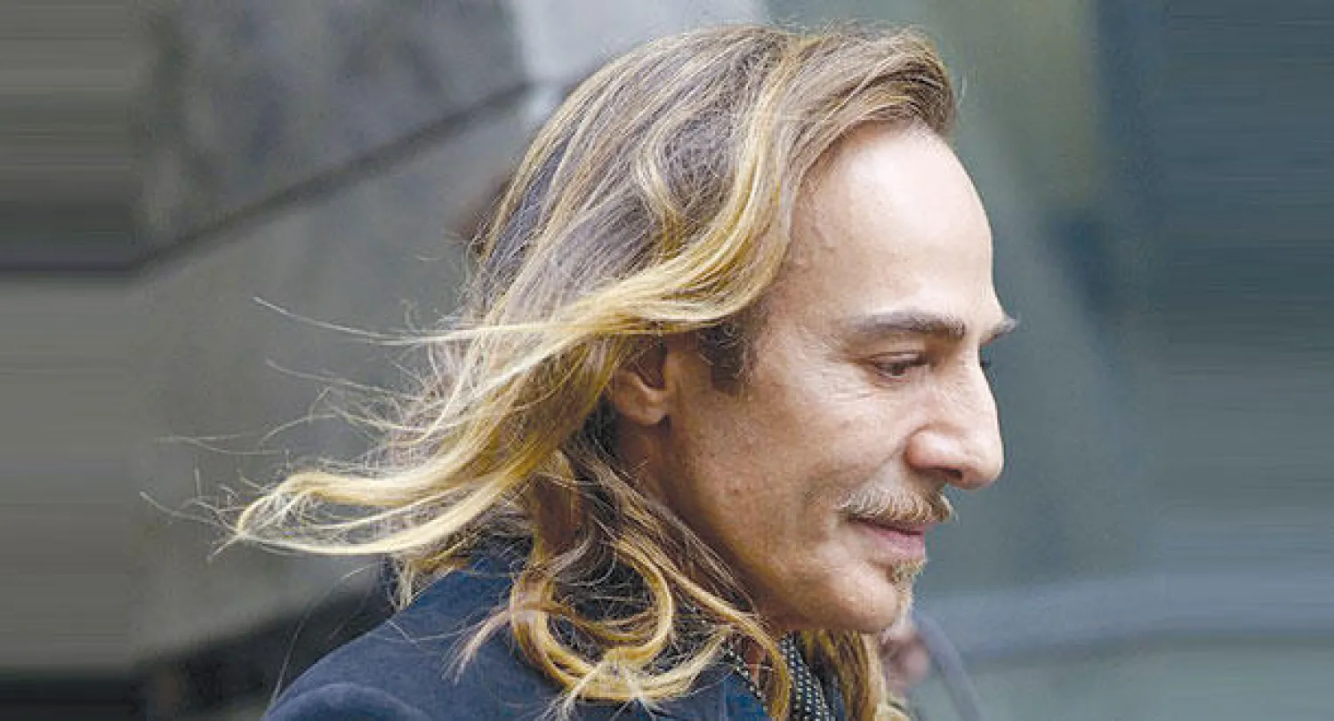 جون غاليانو يعود للعمل في باريس