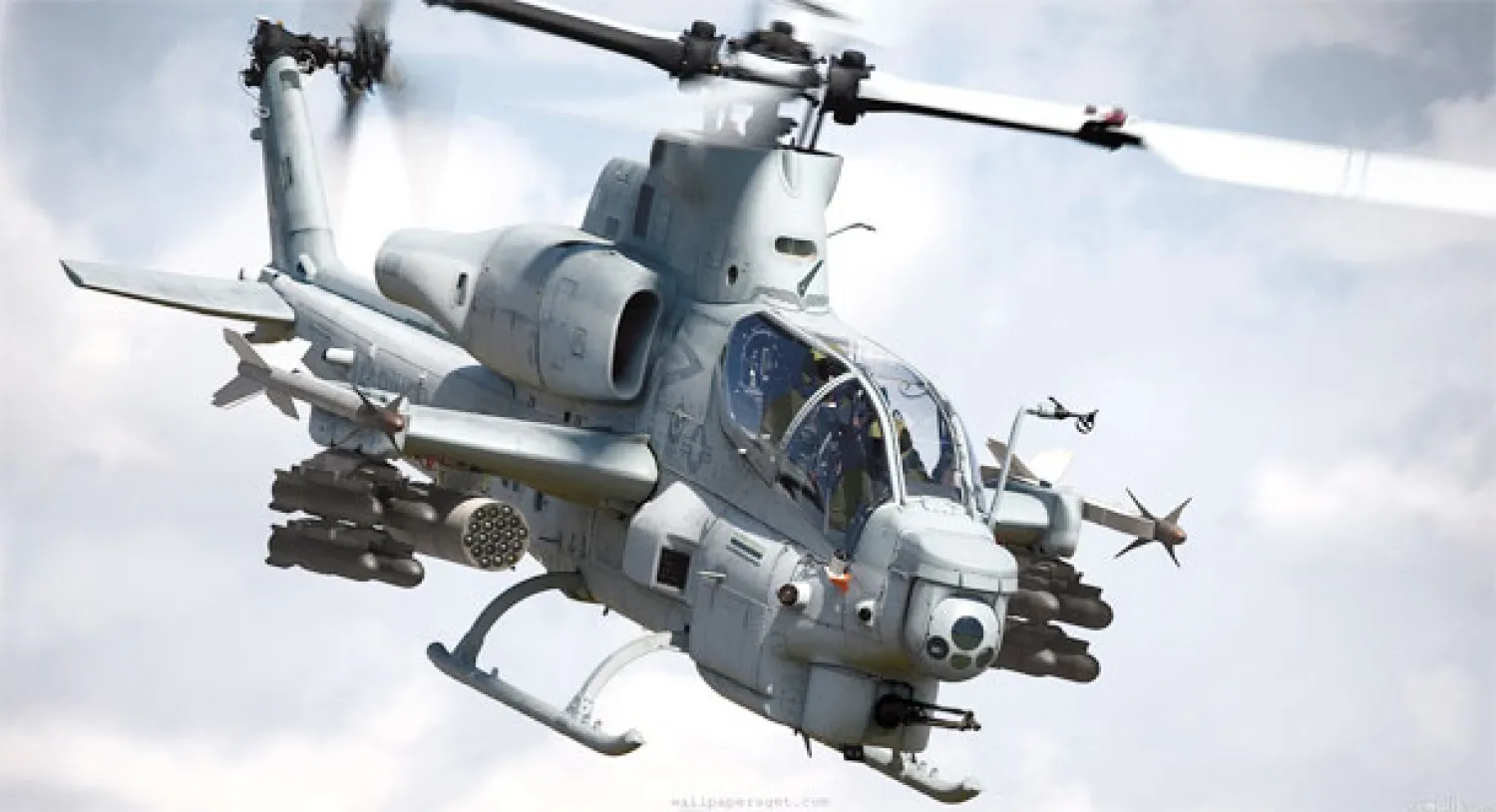 مقتل 17 عراقيا بتفجير انتحاري شمال سامراء.. وأميركا تستخدم المروحيات بقتالها «داعش»