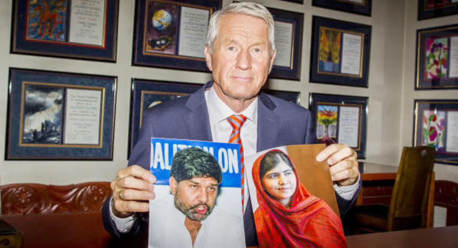 ملالا وساتيارثي يحصدان نوبل للسلام