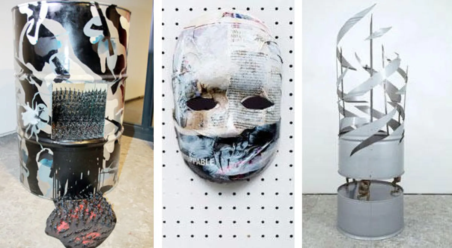 عمل للفنان ريتشارد جاينس   -  «ازدواج معايير» لمحمد علي داود - الدم والنفط لمريوان جلال (تصوير: جميس حنا)