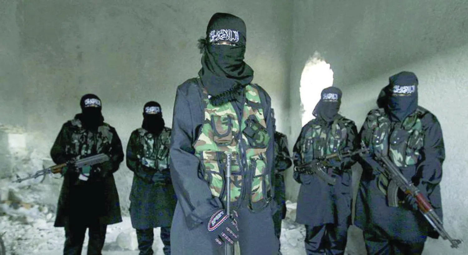 نساء نجح التنظيم الإرهابي {داعش} باستقطابهن (رويترز)