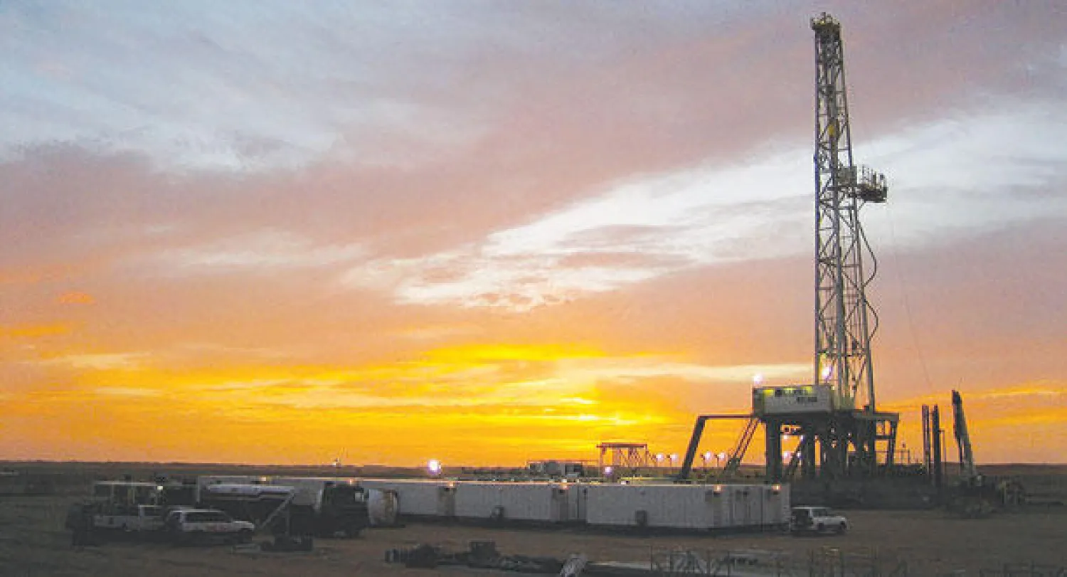 تستثمر الحكومات الإقليمية عائدات النفط والغاز لتطوير قطاعات أخرى وإرساء الأسس السليمة لبناء الاقتصاد المعرفي («الشرق الأوسط»)