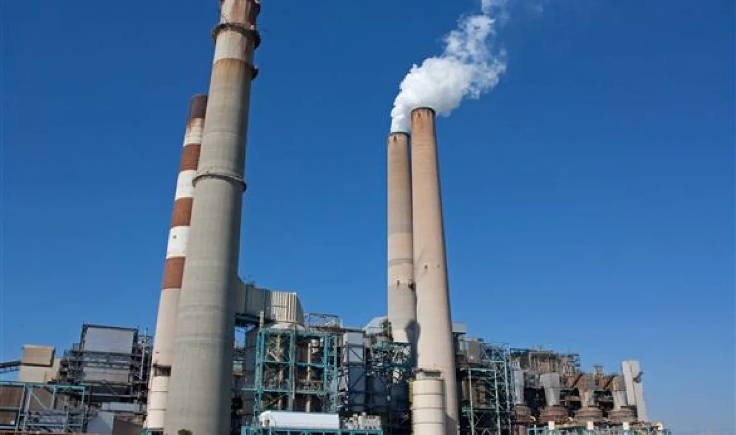 السعودية تتعهد باستكشاف إمكاناتها الضخمة من الغاز الصخري