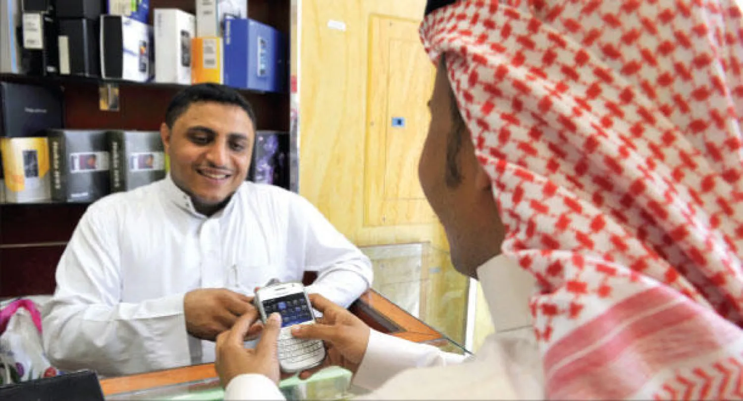 85 % من الشرائح التي تم إصدارها الشهر الماضي هي شرائح «مسبقة الدفع»  (أ.ف.ب)