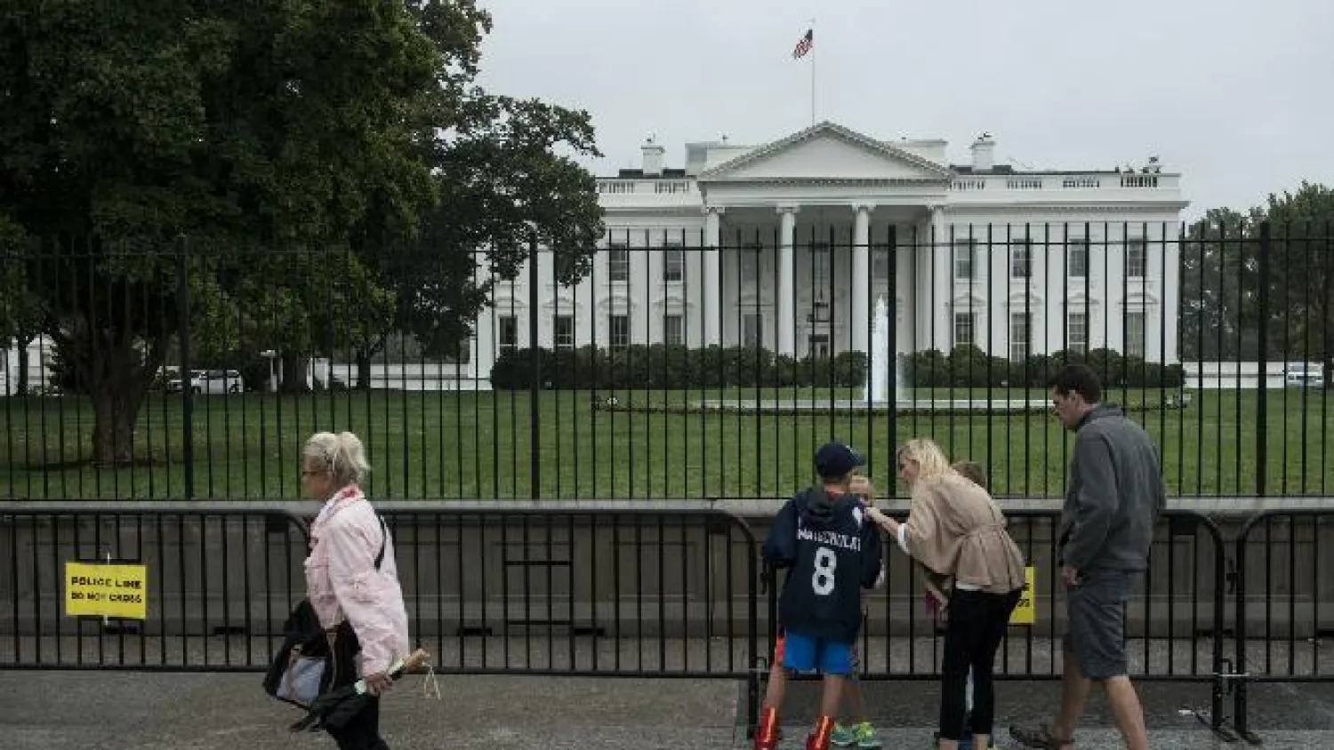 البيت الأبيض يتعرض لهجوم من جديد