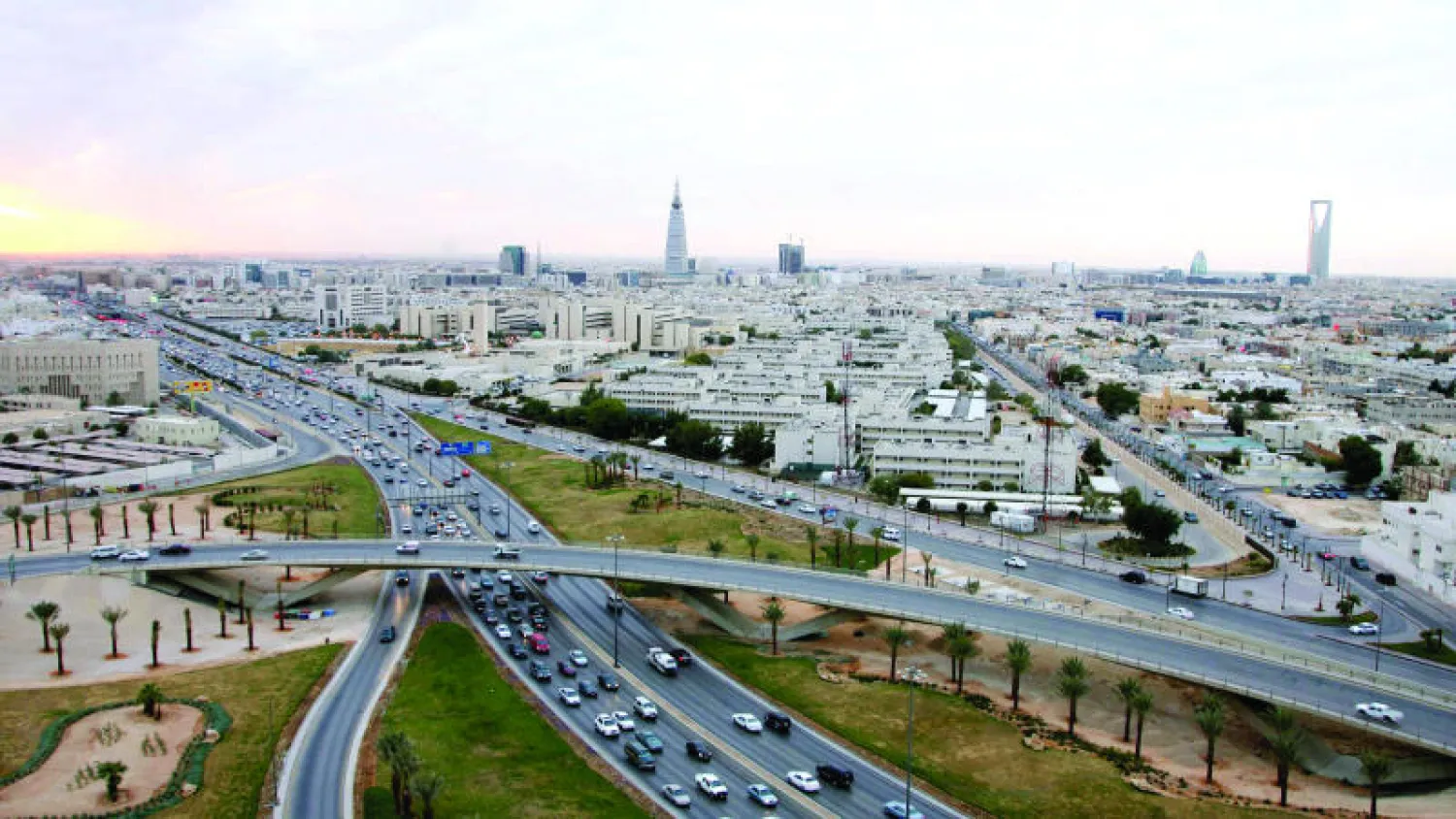 القرار تم إعلانه مؤخرا وحددت «ساما» موعد تطبيقه في بداية السنة الهجرية المقبلة («الشرق الأوسط»)