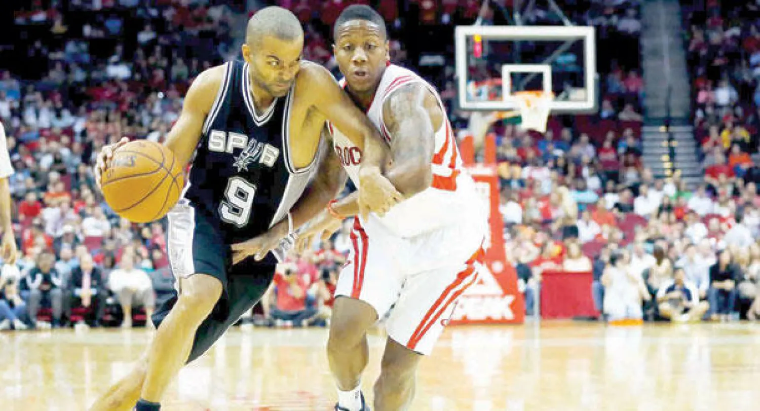 سان أنطونيو سبيرز قدم أداء رائعا في الموسم الماضي