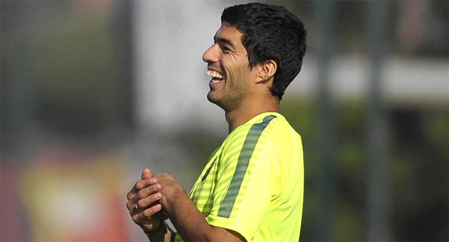 سواريز يعترف أن «العض» كان وسيلته للتنفيس عن الضغط