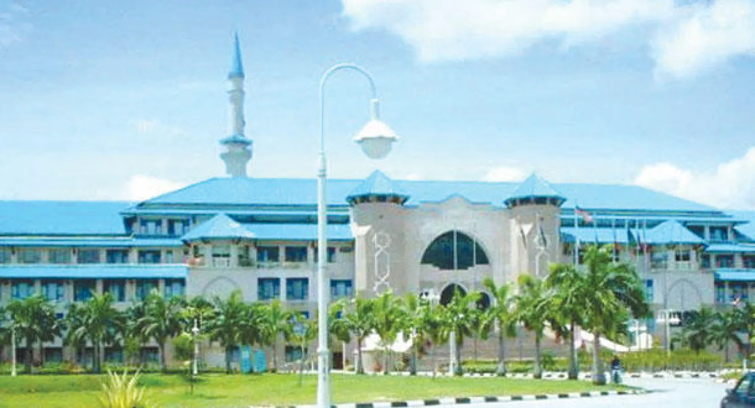 نافذة على مؤسسة تعليمية: الجامعة الإسلامية العالمية.. الوحيدة في ماليزيا التي سمحت بدراسة الأجانب