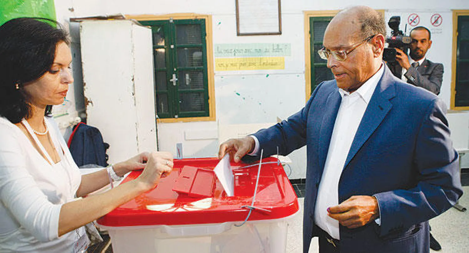 تونس: نسبة المشاركة في الاقتراع بلغت 60 % قبل ساعة من إغلاق مراكز الاقتراع