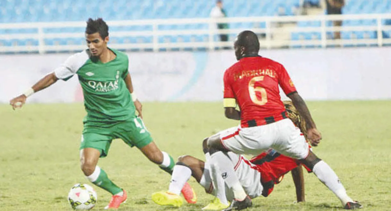 من مباراة الأهلي والرائد في دوري المحترفين السعودي