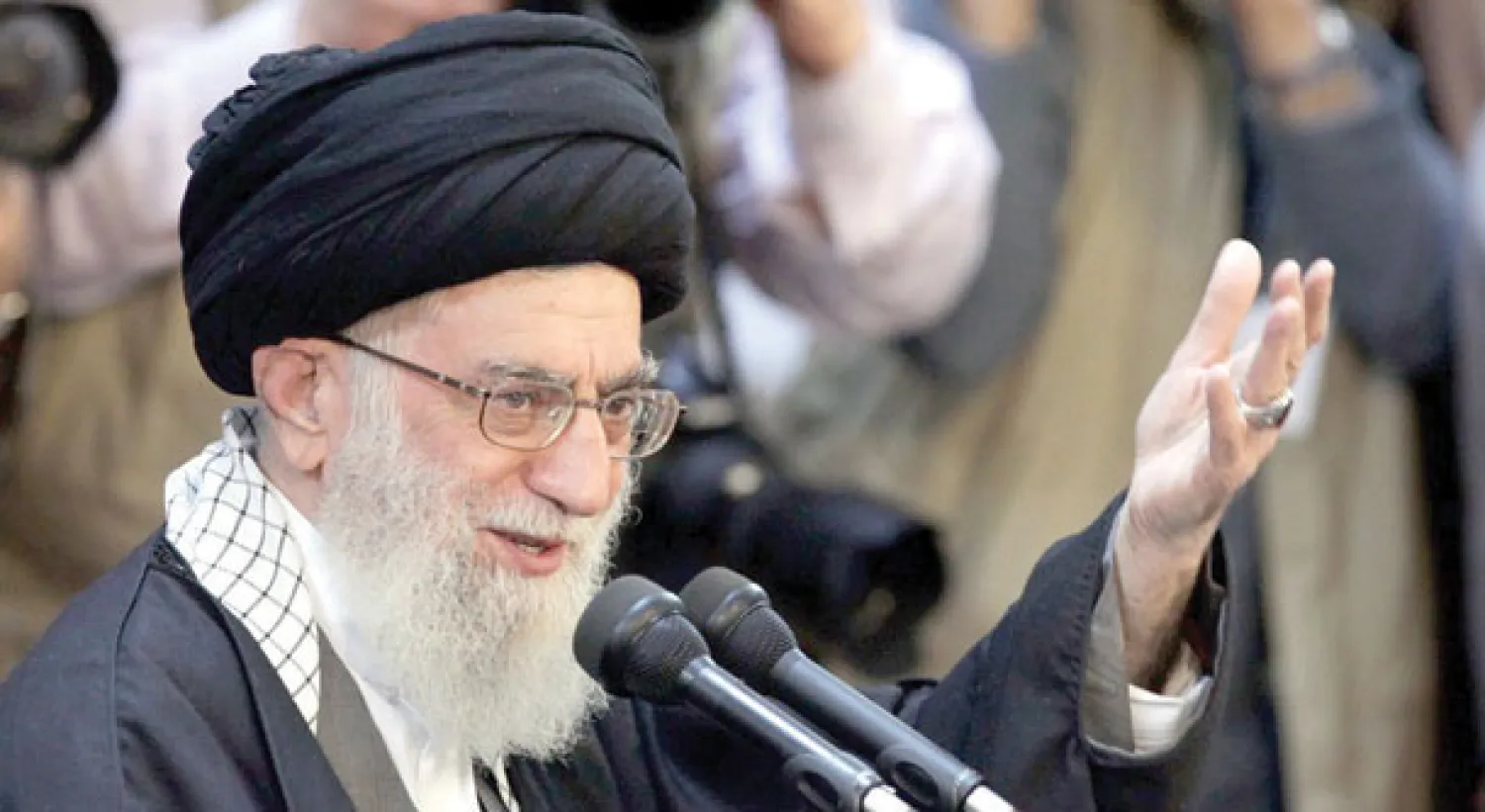 مرشد ايران : اعتمادنا على النفط يضعنا تحت رحمة القوى الكبرى