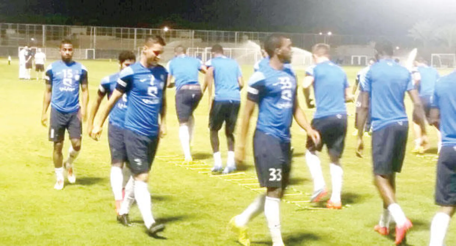 جانب من تدريبات فريق الهلال أمس