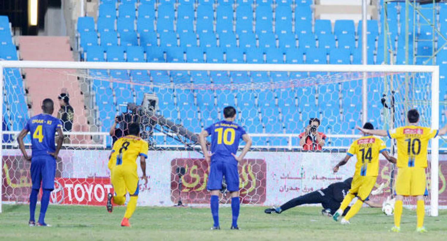 النصر واجه ضغطا كبيرا من فريق التعاون رغم الفوز الصعب وأهدر الأخير ضربة جزاء (تصوير: عبد العزيز النومان)