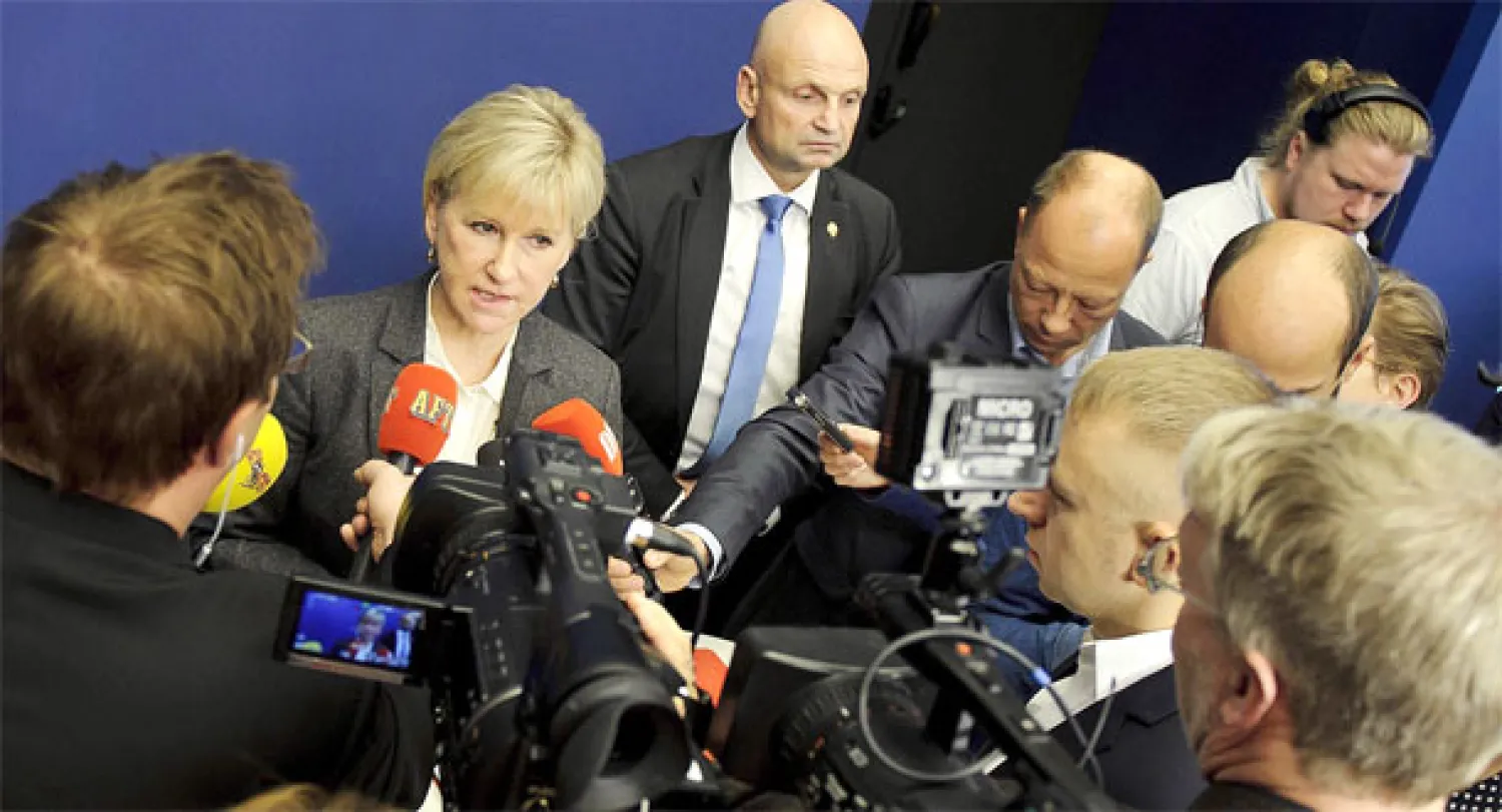 السويد تعترف بدولة فلسطين.. وإسرائيل تمنع من أعمارهم دون الخمسين عاما من دخول الأقصى