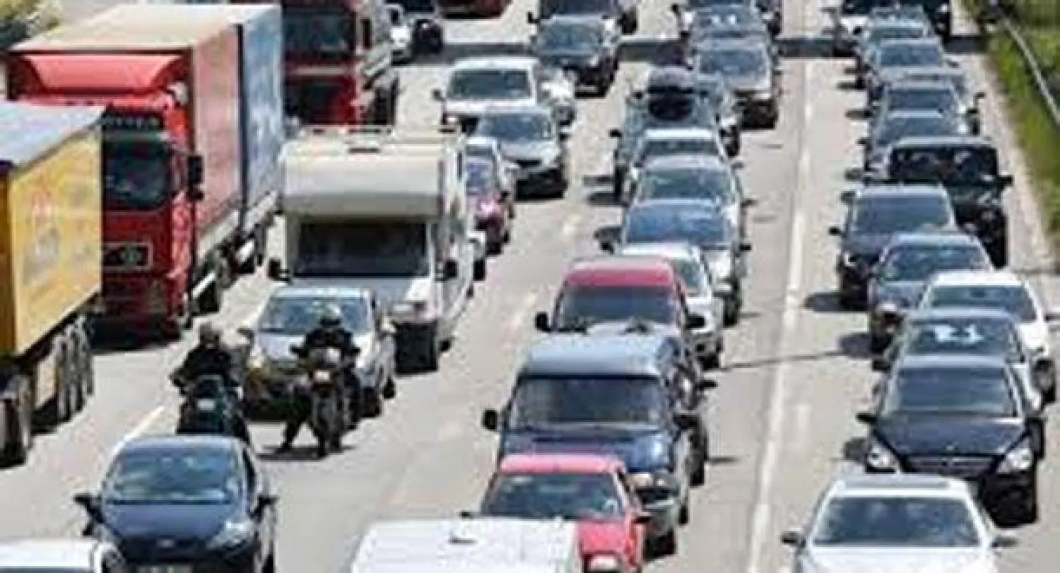 ألمانيا تفرض رسوما على السيارات الخاصة بالطرق السريعة