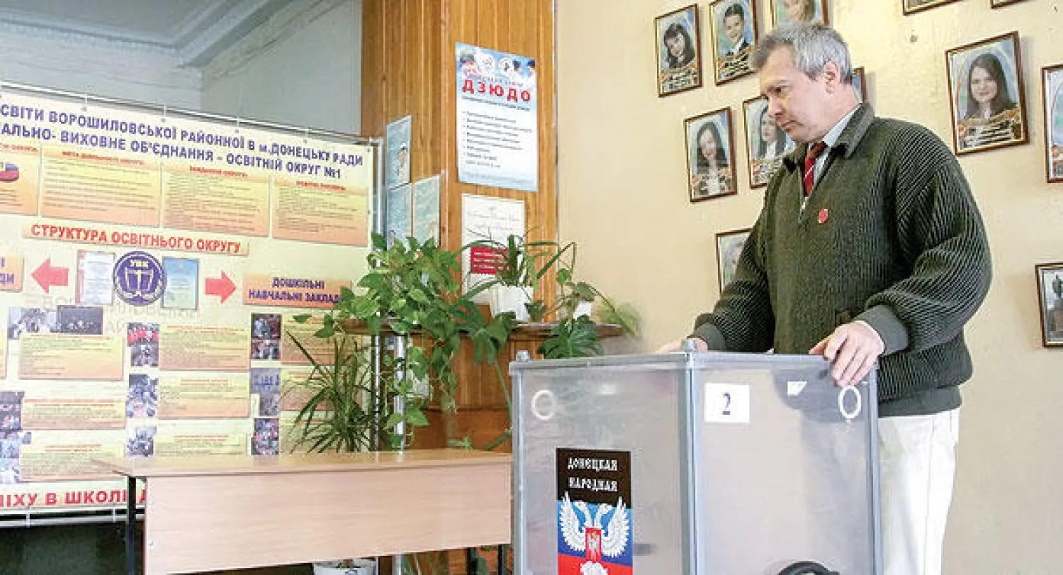 انفصاليو أوكرانيا ينظمون انتخاباتهم اليوم سعيا لإضفاء شرعية على «جمهوريتيهم»