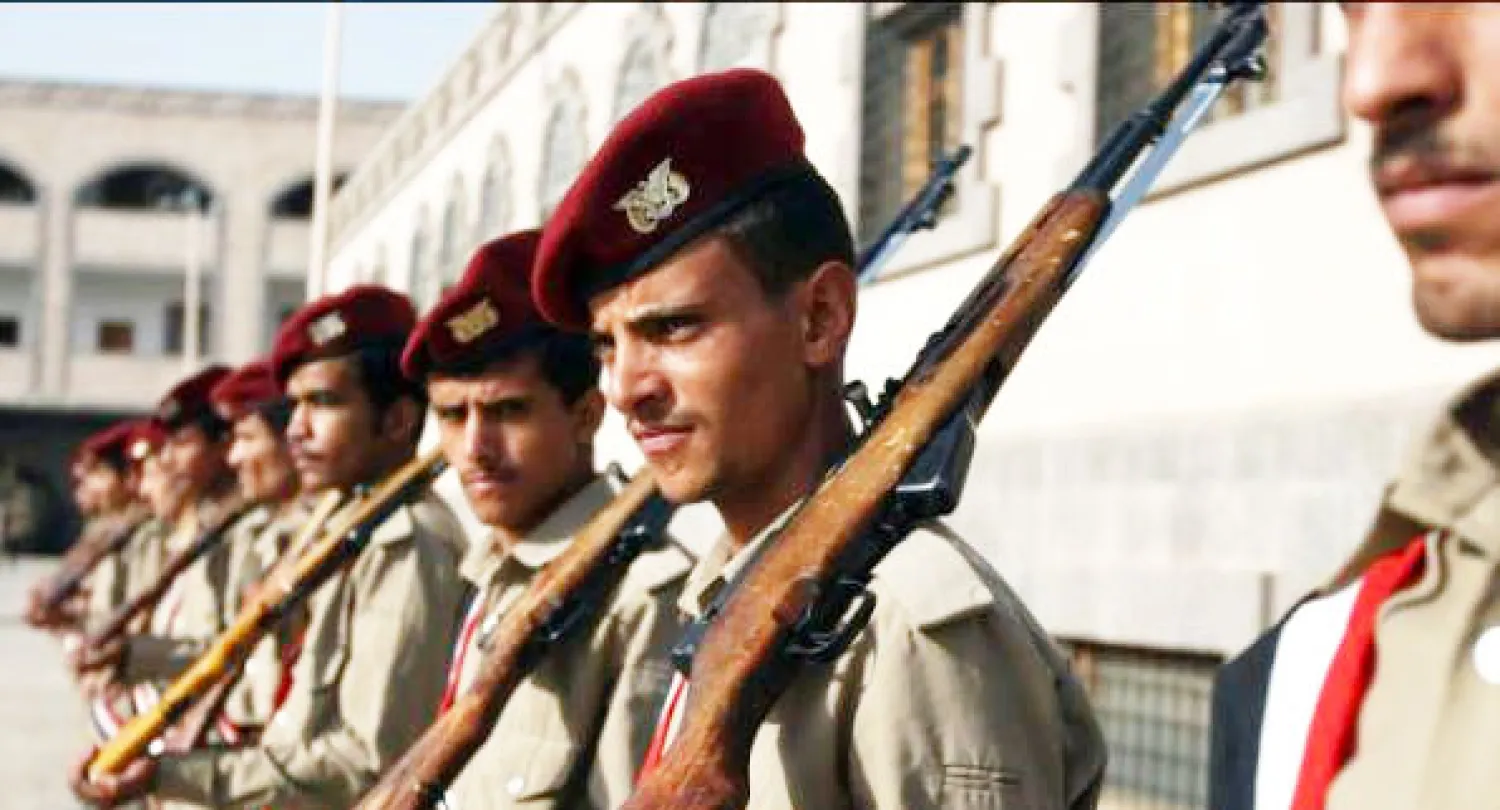 احتجاز 15 جنديا يمنيا من قبل «القاعدة»