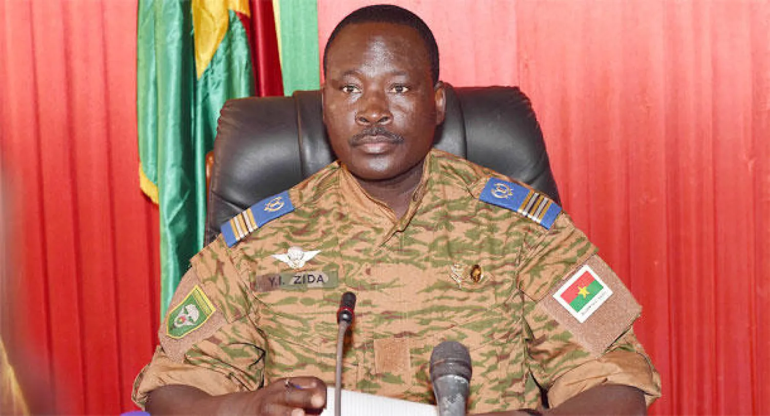 عسكريو بوركينا فاسو يتعهدون بحكومة انتقالية مدنية