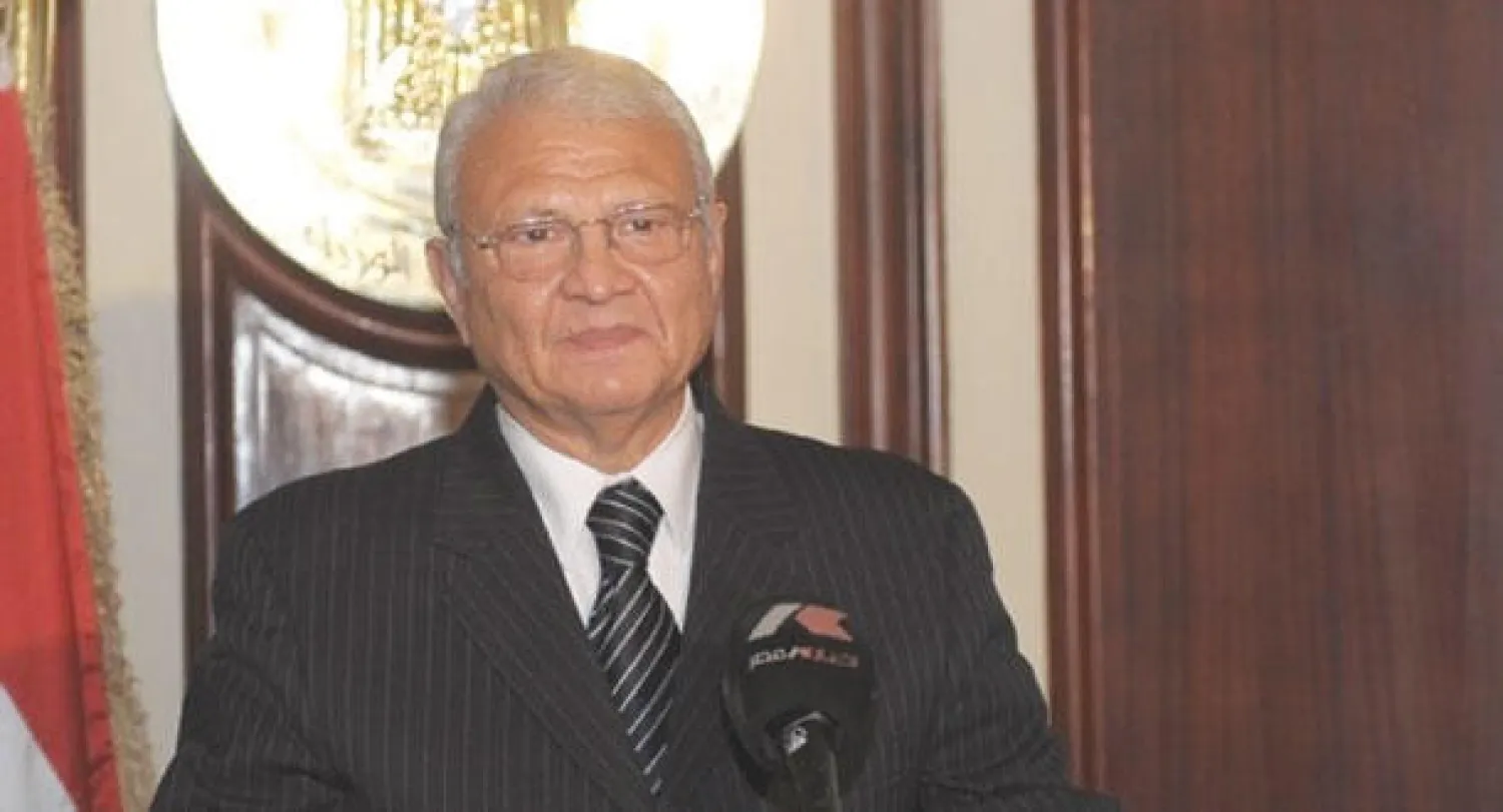 وزير الاتصالات المصري عاطف حلمي