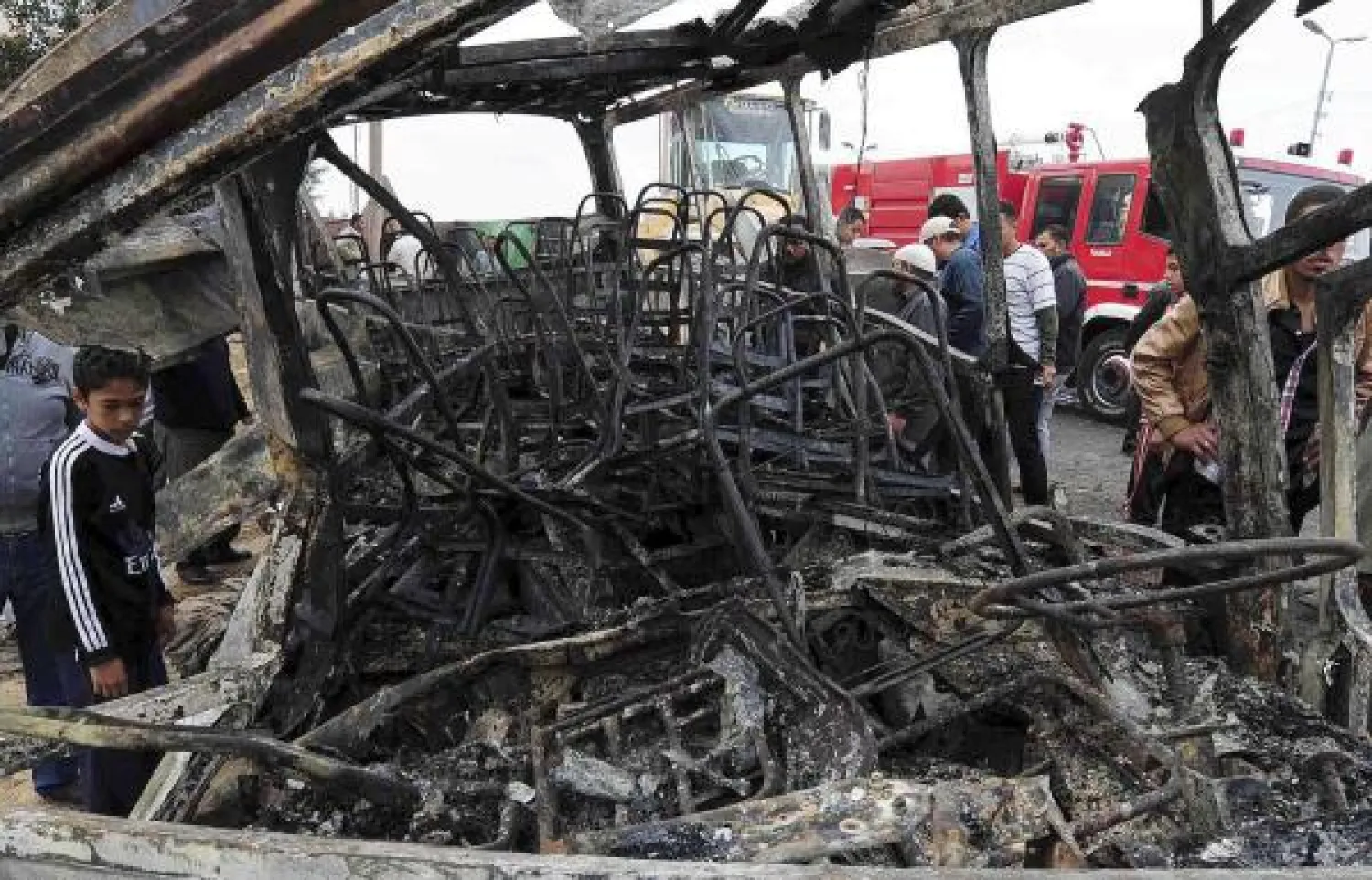 مقتل 18 أغلبهم طلاب بتصادم حافلة في مصر