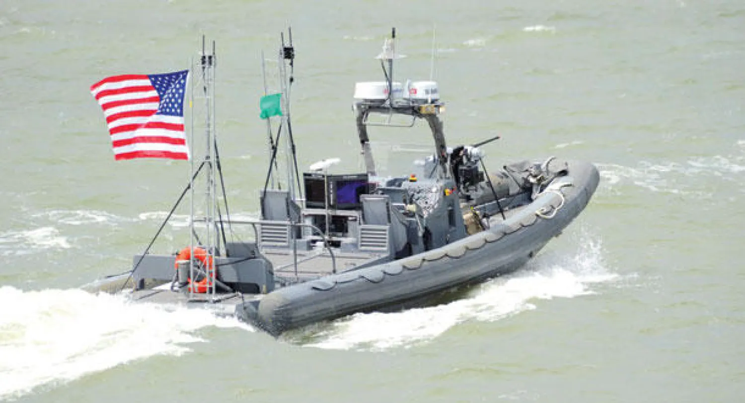 أسراب لقوارب مطورة ذاتية التحكم تنضم للبحرية الأميركية