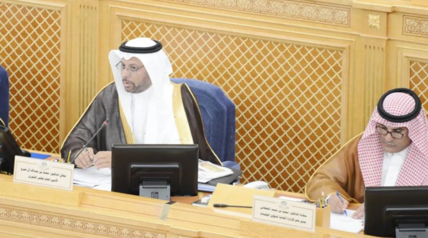 «الشورى» السعودي يدعو شركات الاتصالات لحل مشكلات العملاء