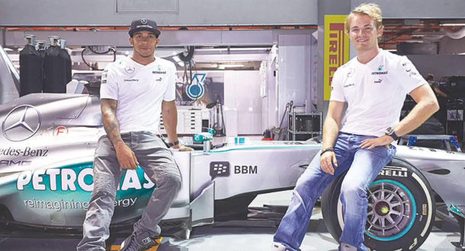 روزبرغ وهاميلتون لن تمنع زمالتهما في فريق مرسيدس الصراع الساخن بينهما على اللقب