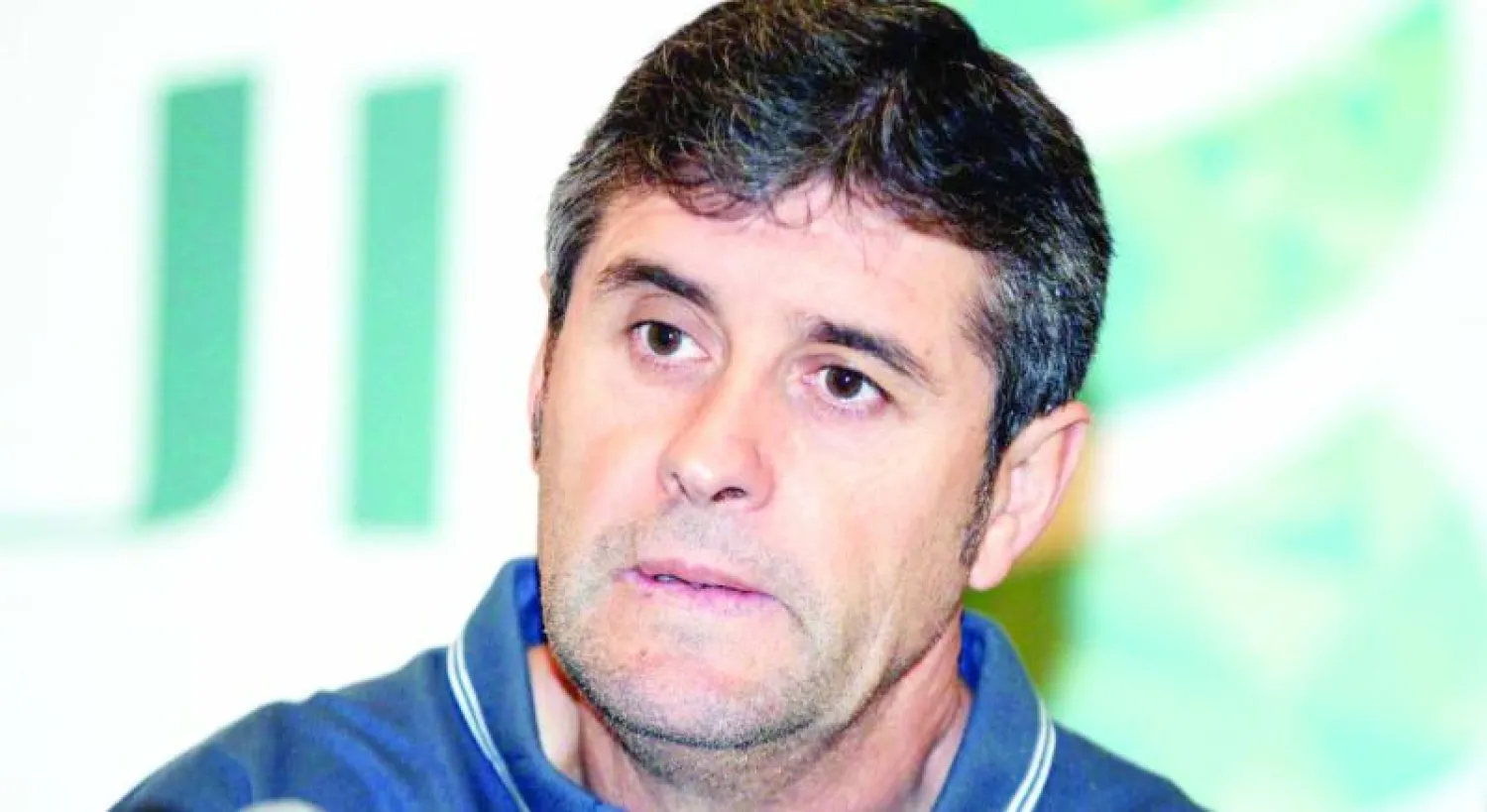 لوبيز خلال المؤتمر الصحافي أمس (تصوير: سعد العنزي)