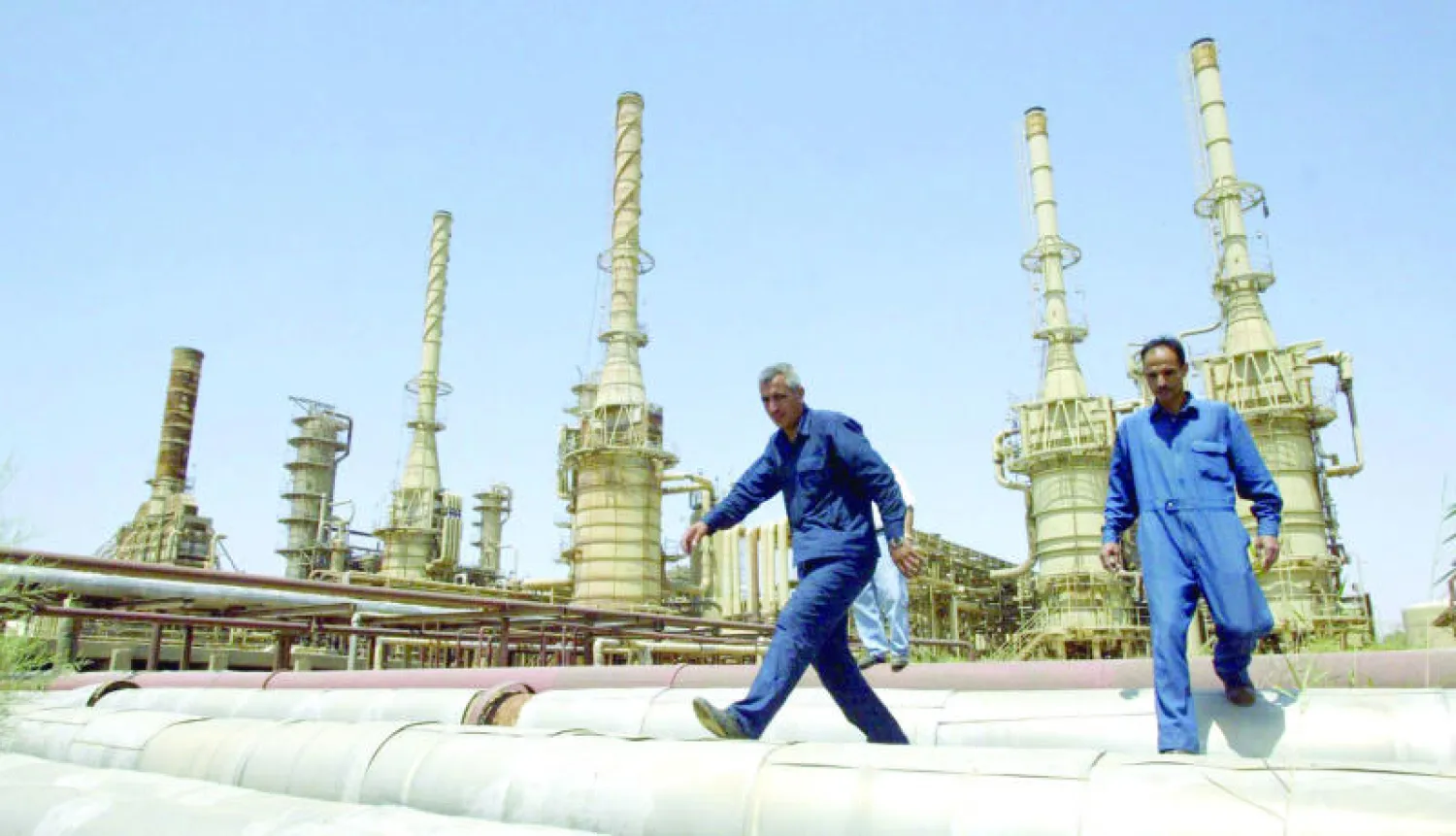 برلمان كردستان يعلن عن موعد تصدير الإقليم للنفط المتفق عليه عن طريق «سومو»