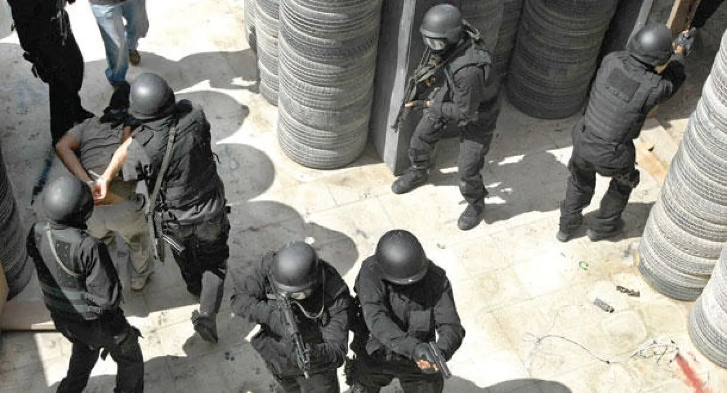 جانب من تدريبات قوات مكافحة الإرهاب الإماراتية (أ.ف.ب)