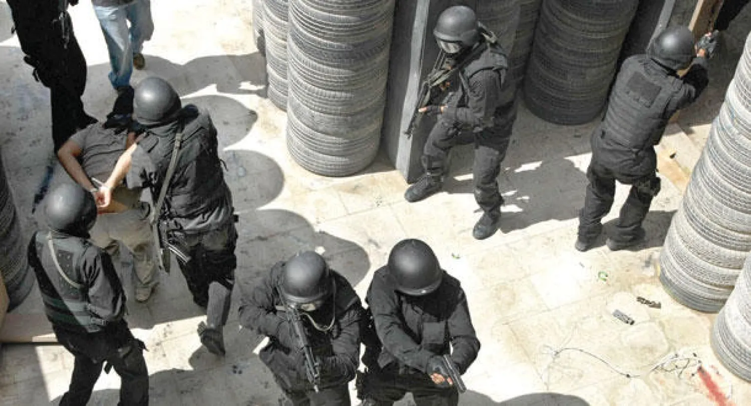 جانب من تدريبات قوات مكافحة الإرهاب الإماراتية (أ.ف.ب)