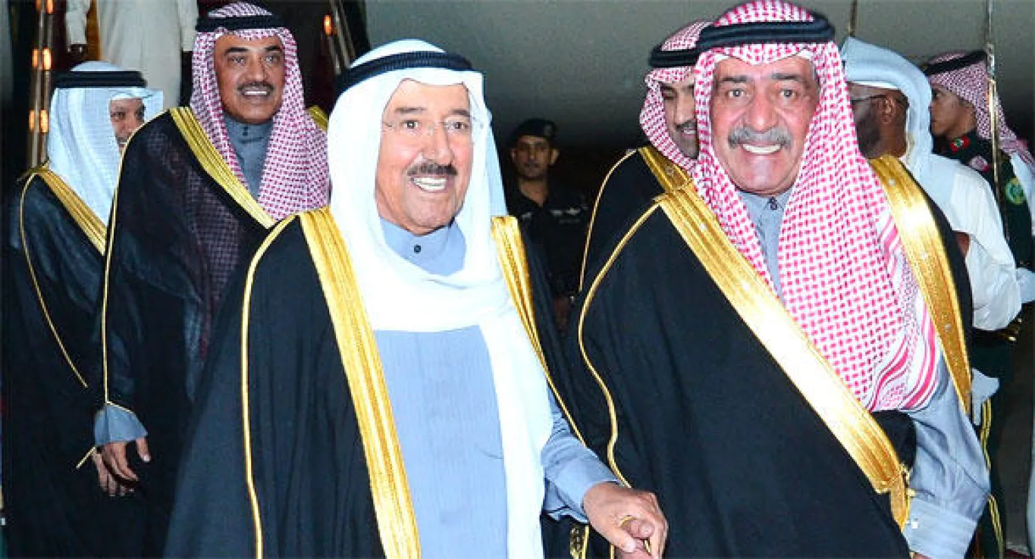 قادة دول مجلس التعاون يتوافدون على الرياض.. وأمير الكويت أول الواصلين