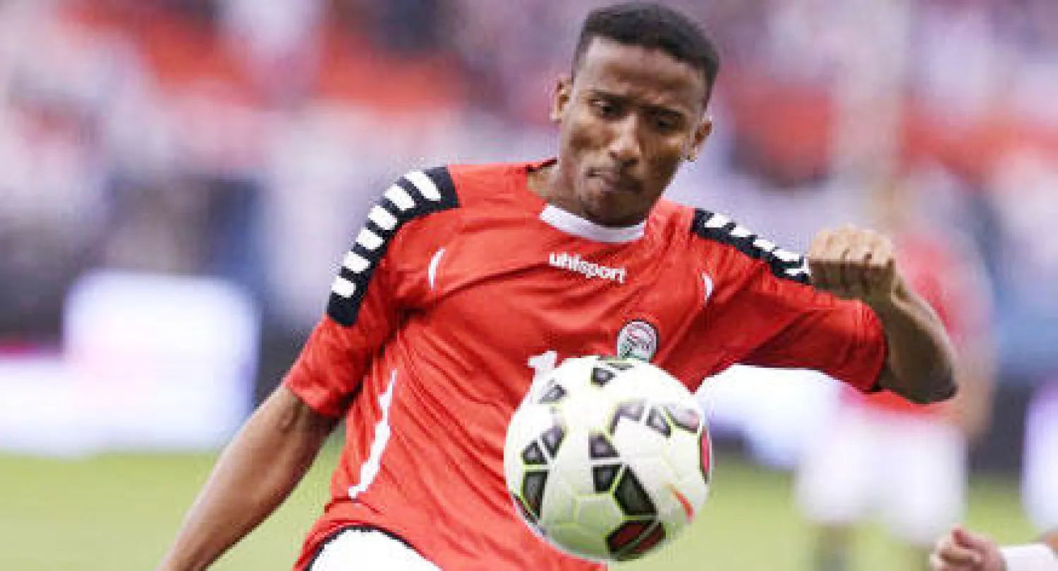 لاعب منتخب اليمن محمد بقشان لاقى تعاطفا خليجيا لافتا بعد سقوطه على أرض الملعب