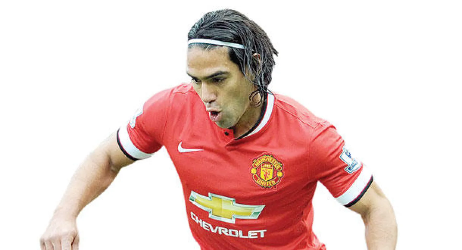 الإصابات المتكررة تهدد استمرار فالكاو مع يونايتد