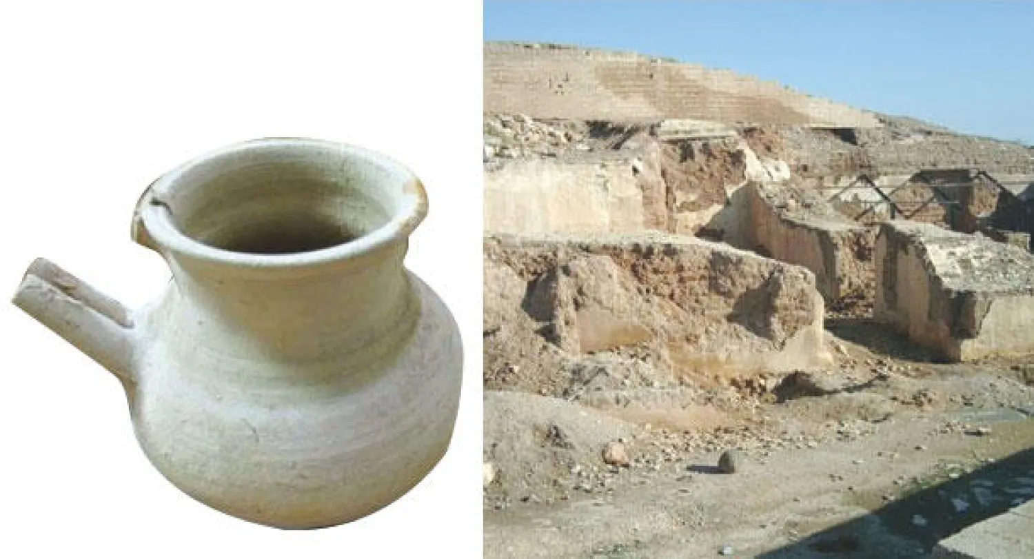 موقع {إبلا} حيث جرت تنقيبات غير قانونية  -  من آثار الموقع