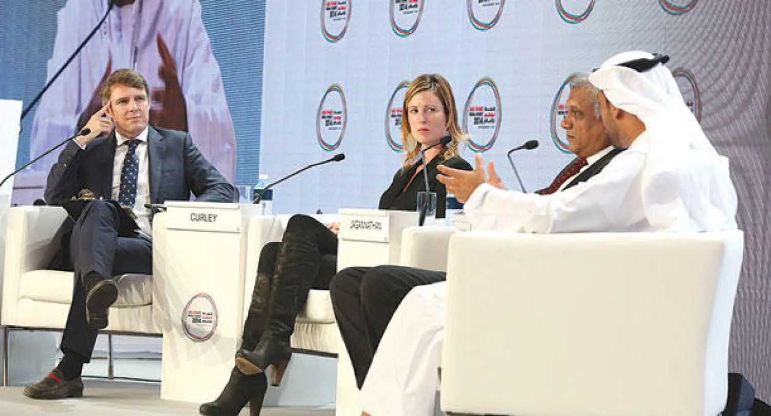 جانب من جلسات قمة أبوظبي للإعلام («الشرق الأوسط»)