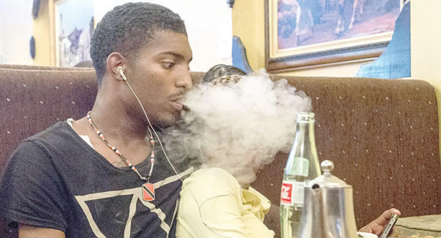 الشيشة خطرة على الصحة ربما أكثر من السجائر