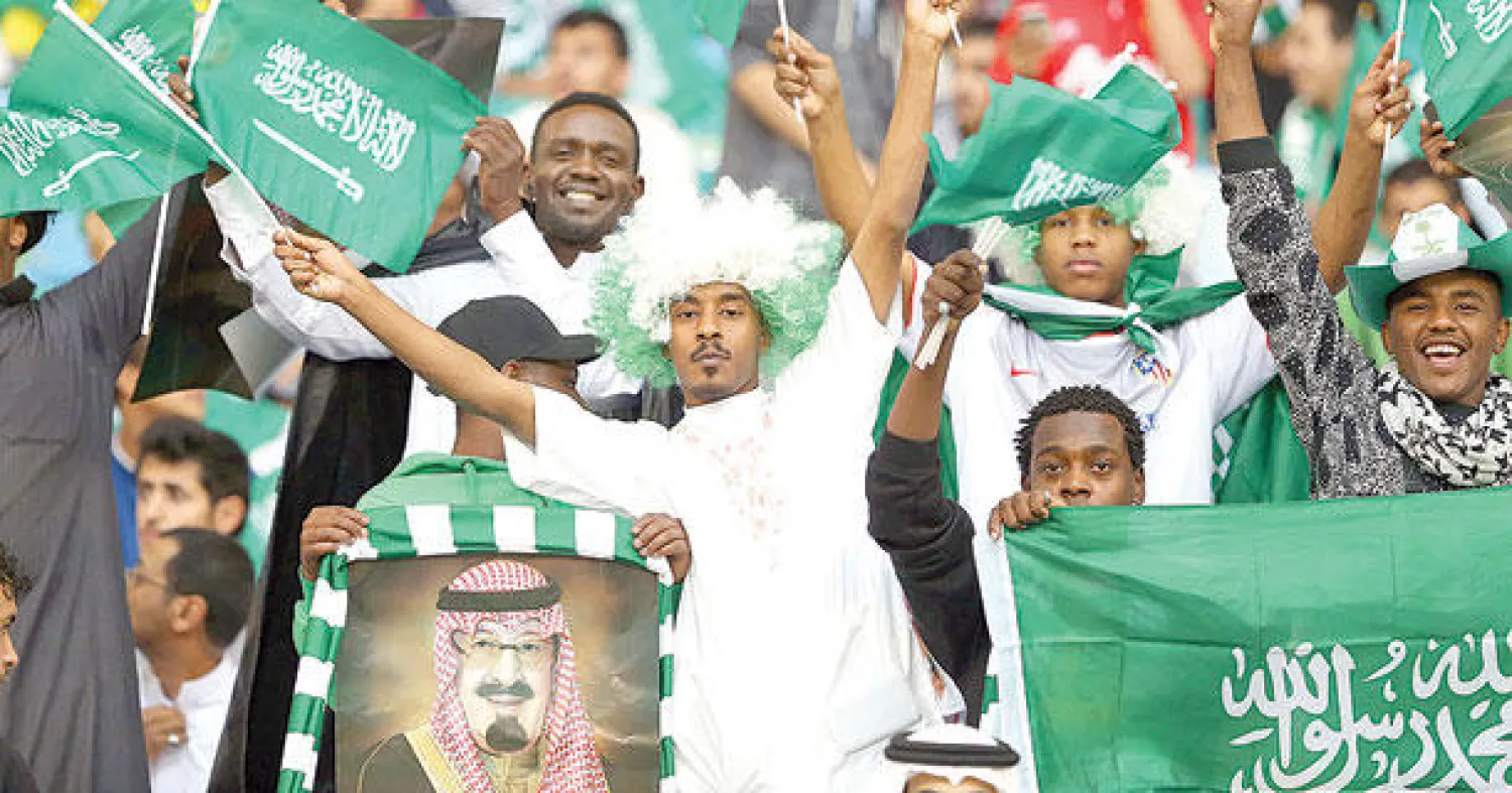الجماهير السعودية أنقذت النهائي بحضور متأخر ملأ المدرجات الدرة (تصوير: سعد العنزي)