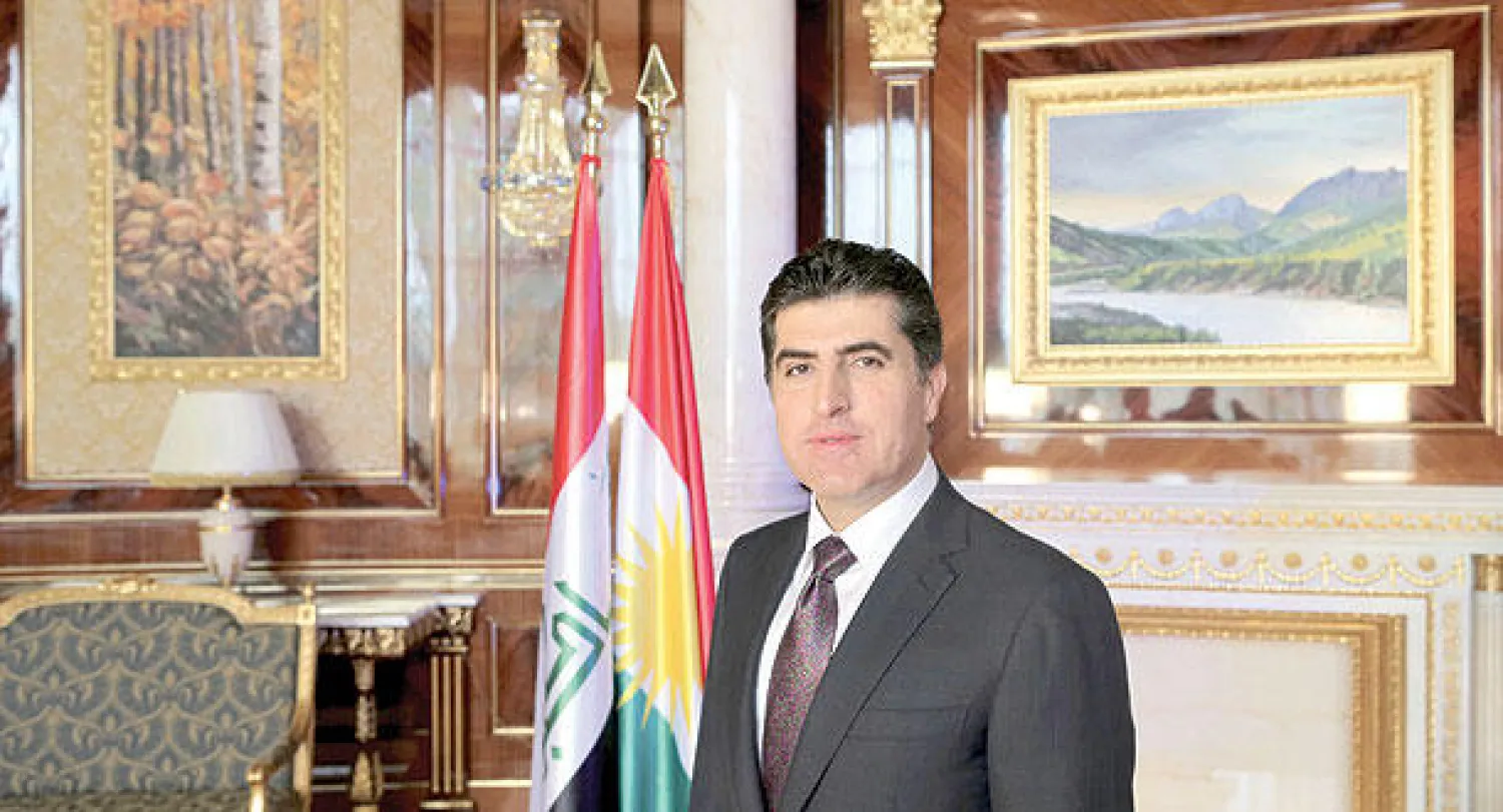 نيجيرفان بارزاني رئيس حكومة إقليم كردستان في مكتبه (أ.ب)