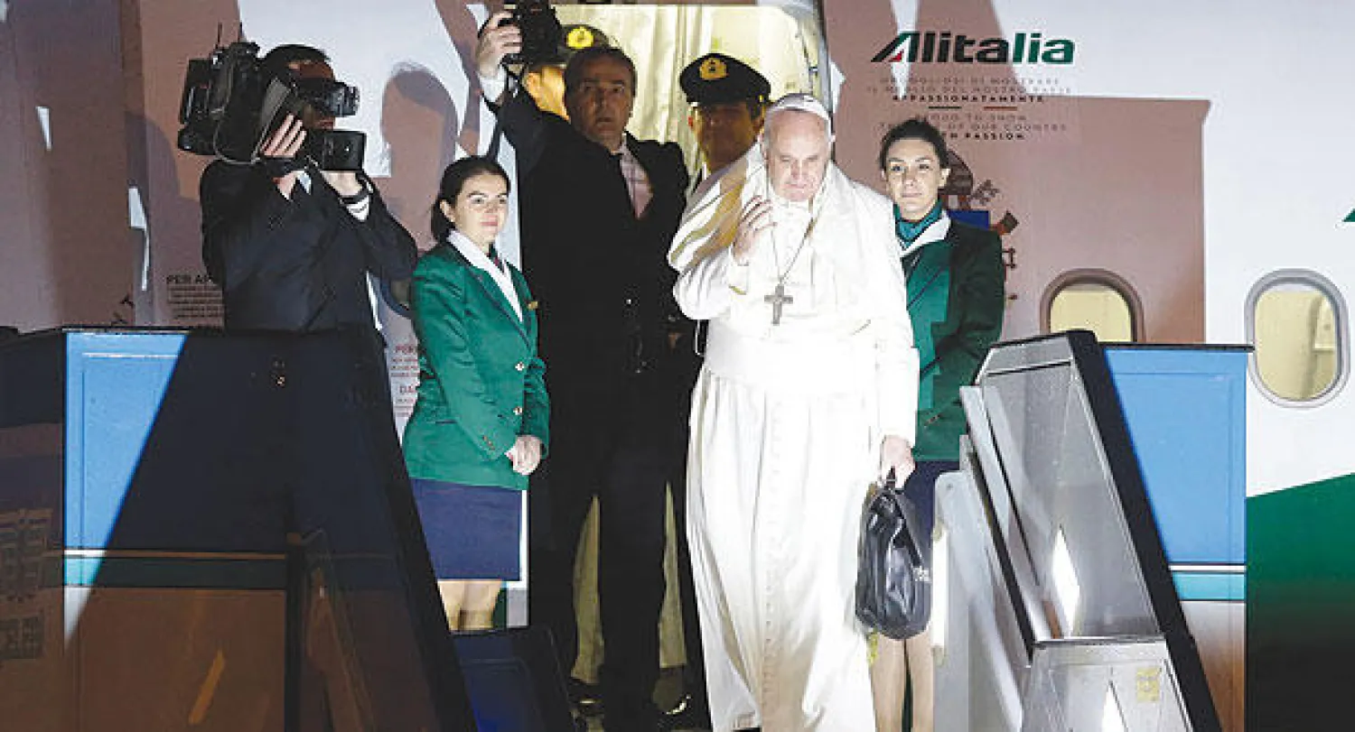 البابا يرفض {شرق أوسط من دون المسيحيين}