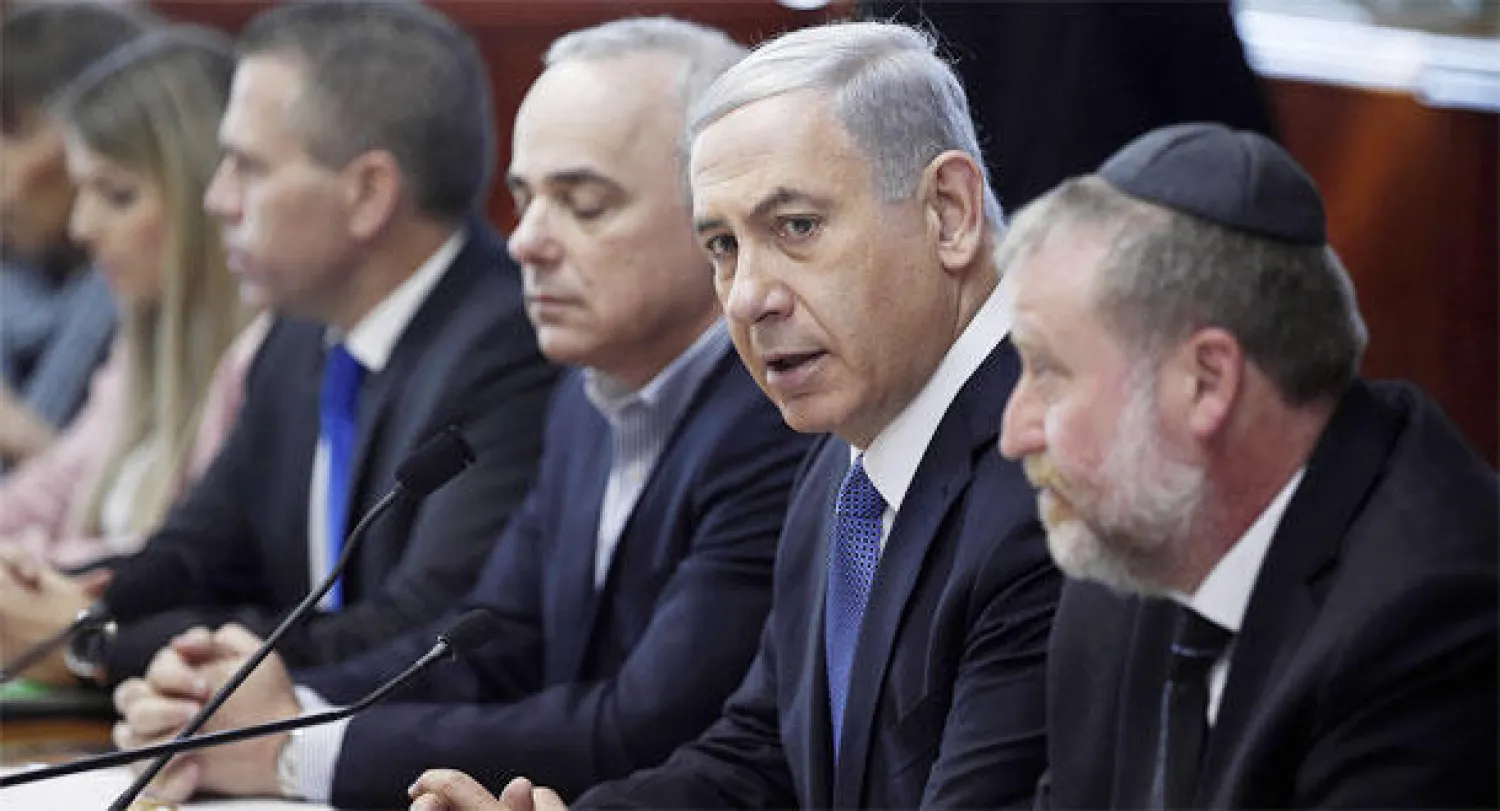 إسرائيل تدرس انتخابات مبكرة.. والجيش يطلق النار على شابة فلسطينية