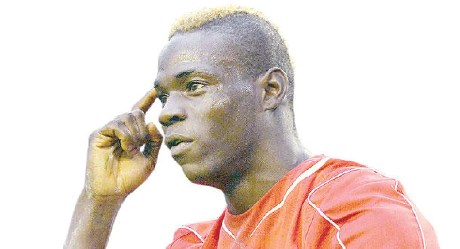 بالوتيللي في ورطة