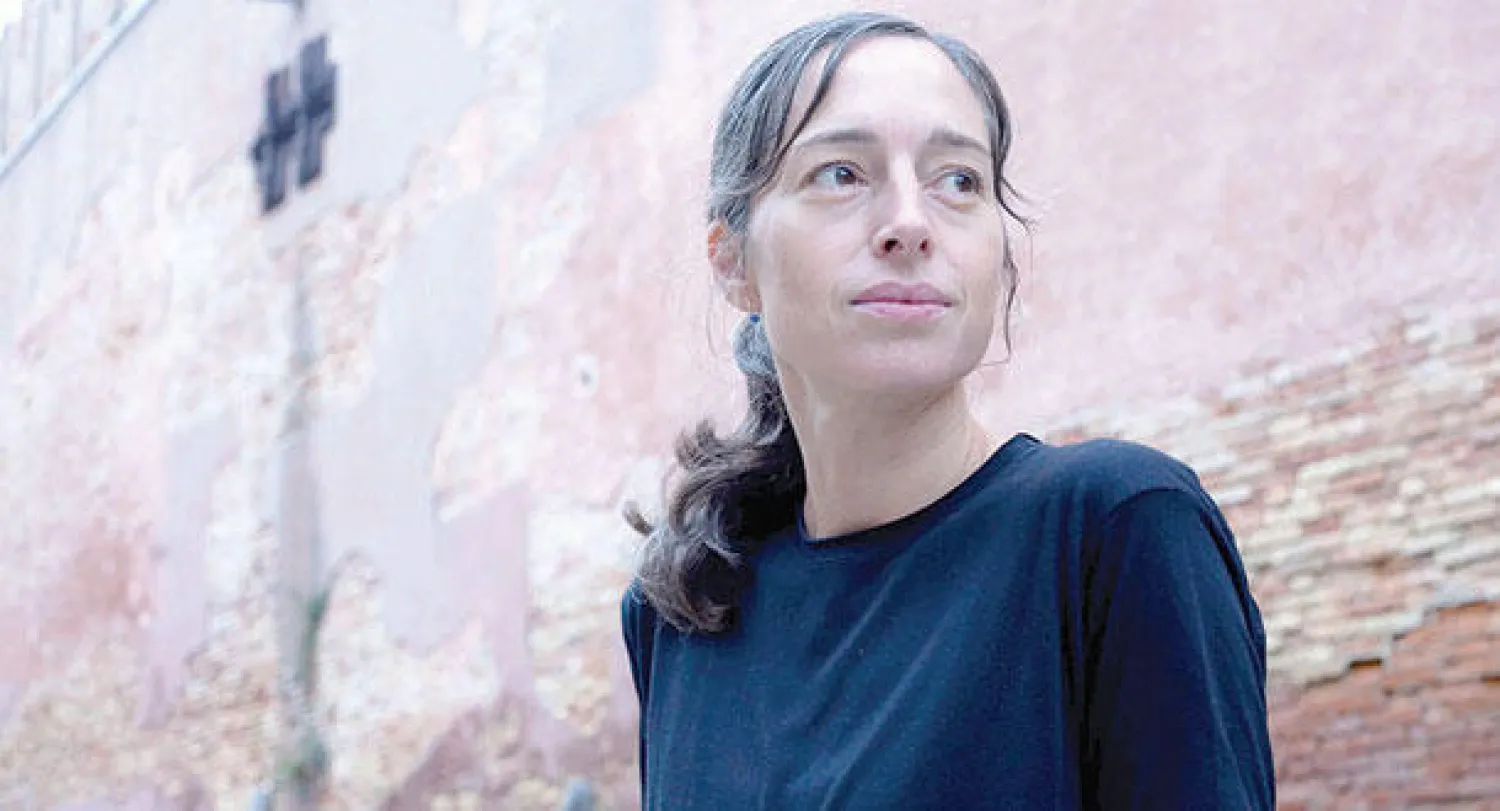 فنانة الضوء السويدية ألكسندرا