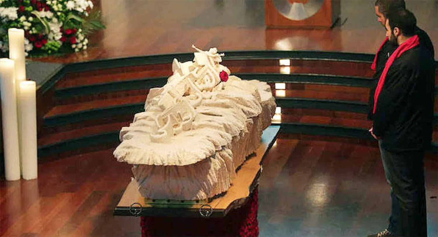 لبنان ودع سعيد عقل راقدا في نعش منحوت من صخر وغصون شجر الأرز