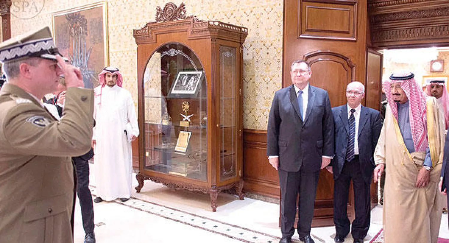 الأمير سلمان بن عبد العزيز يرحب بالوفد الرسمي لنائب رئيس مجلس الوزراء البولندي (واس) 