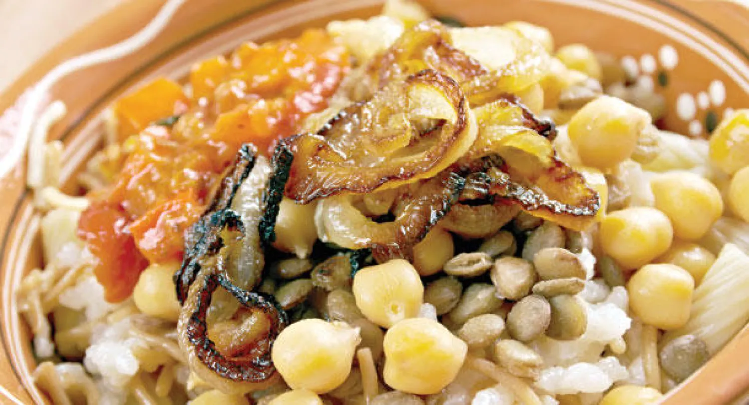 الكشري.. بين المصري والإسكندراني