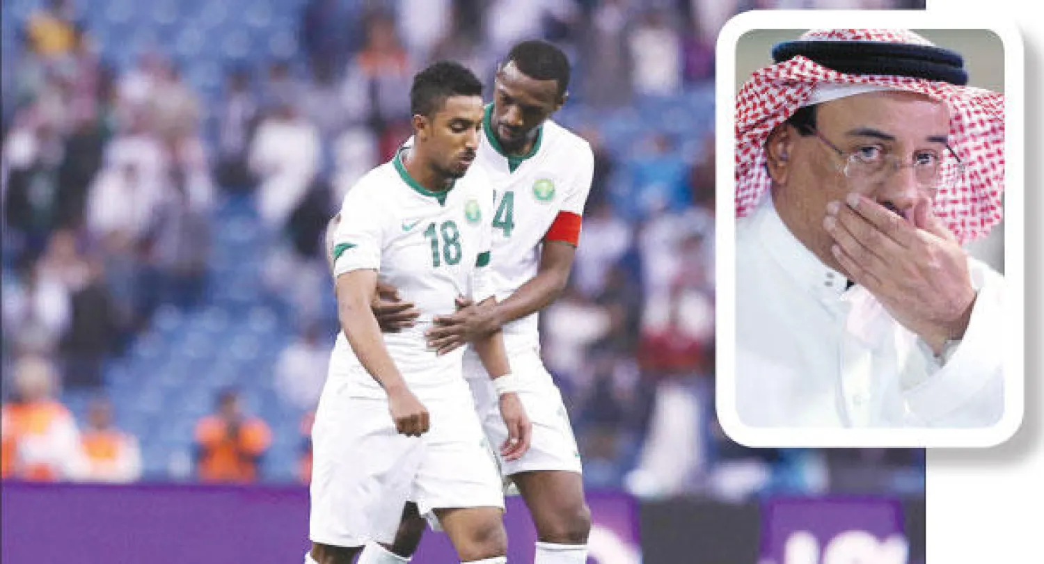 المنتخب السعودي بات مطالبا بقرار مدروس قبل التعاقد مع أي مدرب في الوقت الراهن (تصوير: علي العريفي) وفي الاطار عبد الرزاق أبو داود